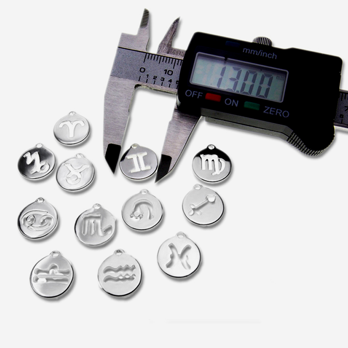 1332Z Balık burcu simgesi yuvarlak minimal burç çelik kolye