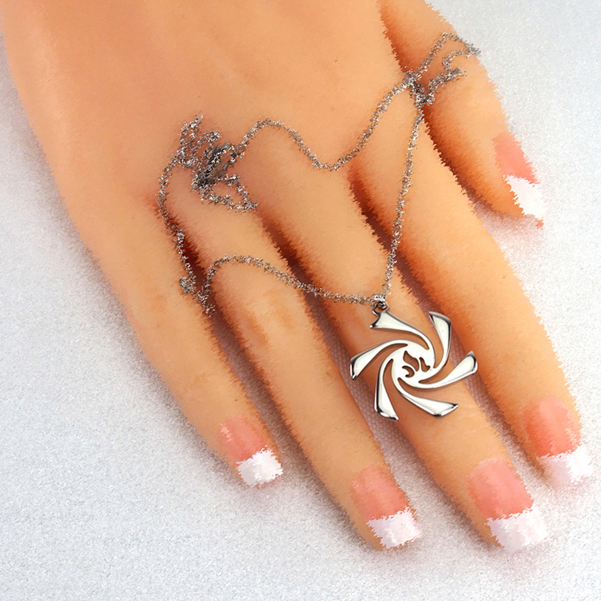 1375Z  Yaprak unisex çelik kolye   23 x 23 mm