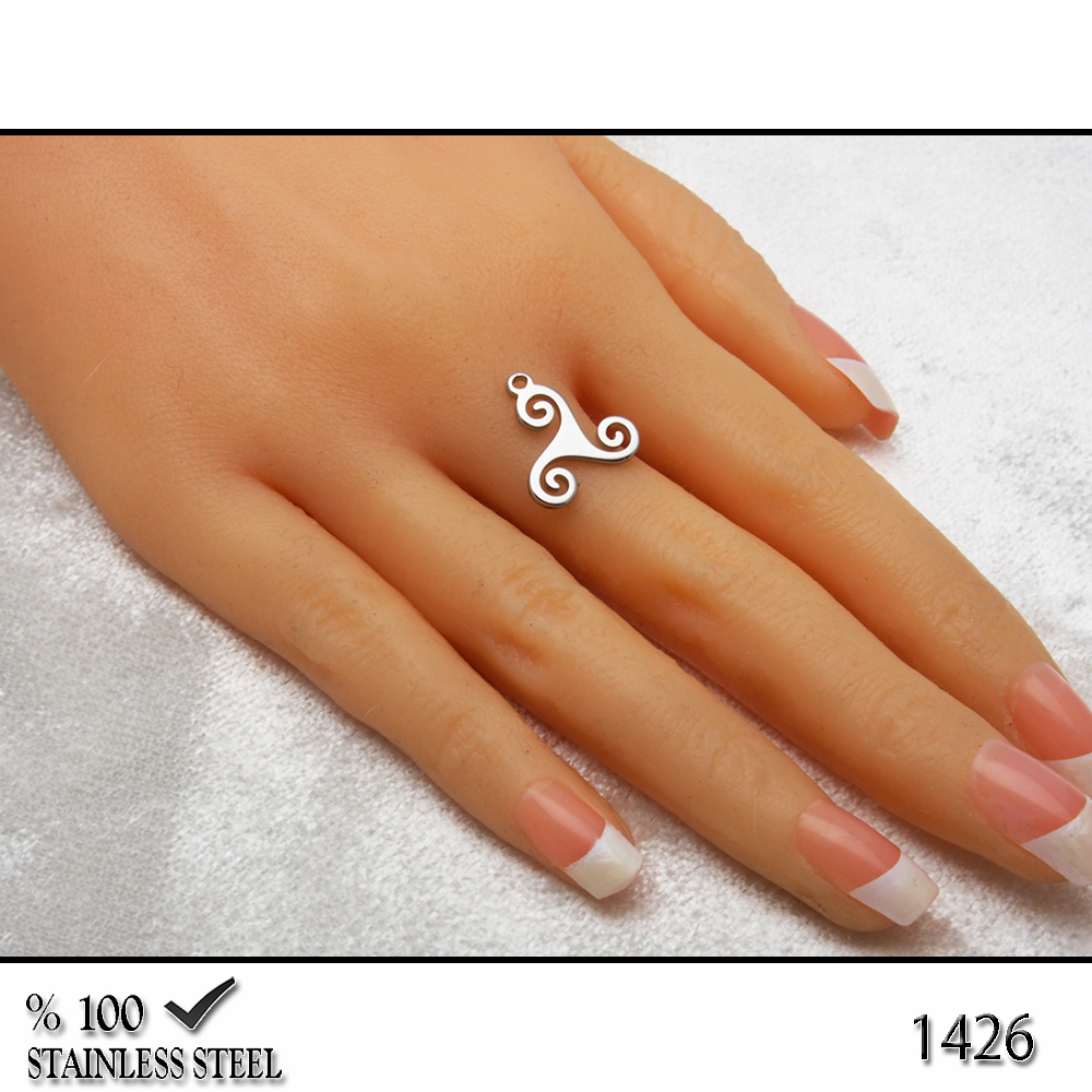 1426Z Minik triskelion çelik kolye