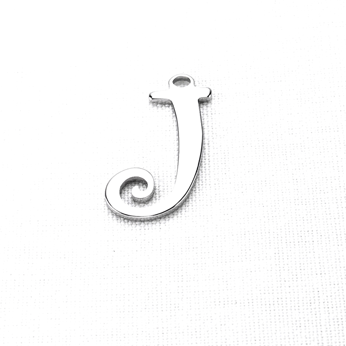 3210k J harfi (Yükseklik 3.5cm) çelik harf kolye