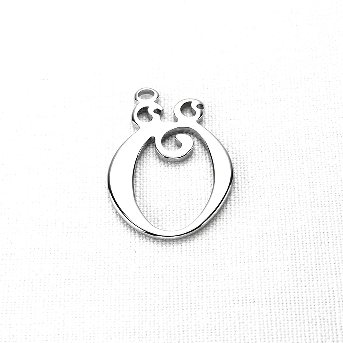 3216k Ö harfi (Yükseklik 3.5cm) çelik harf kolye