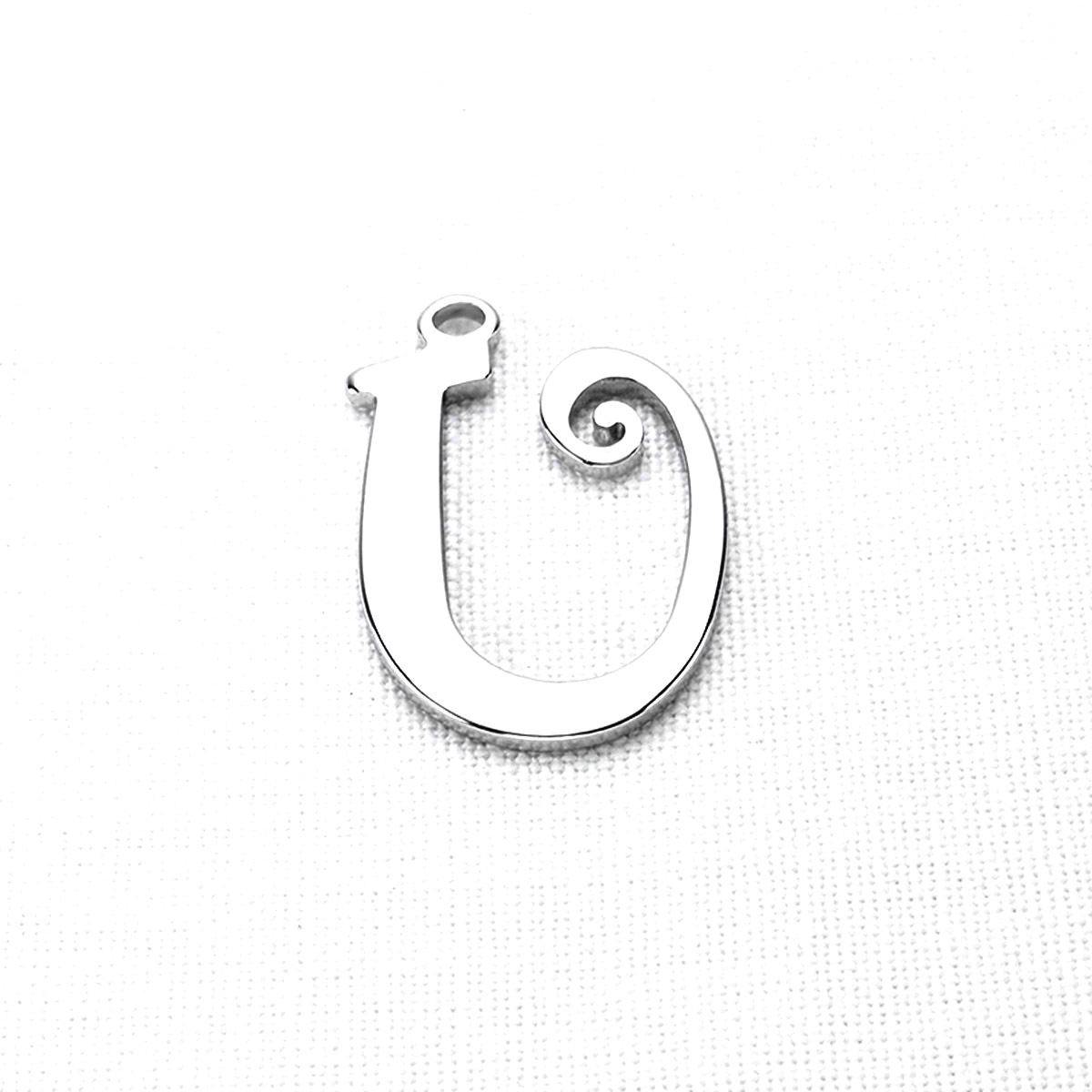 3223k U harfi (Yükseklik 3.5cm) çelik harf kolye