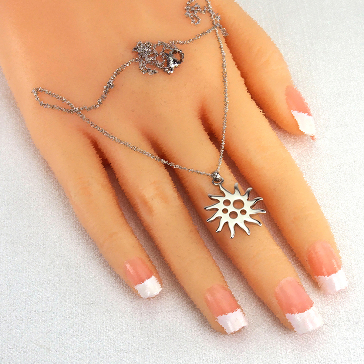 852Z Güneş küçük çelik kolye  19 x 19 mm