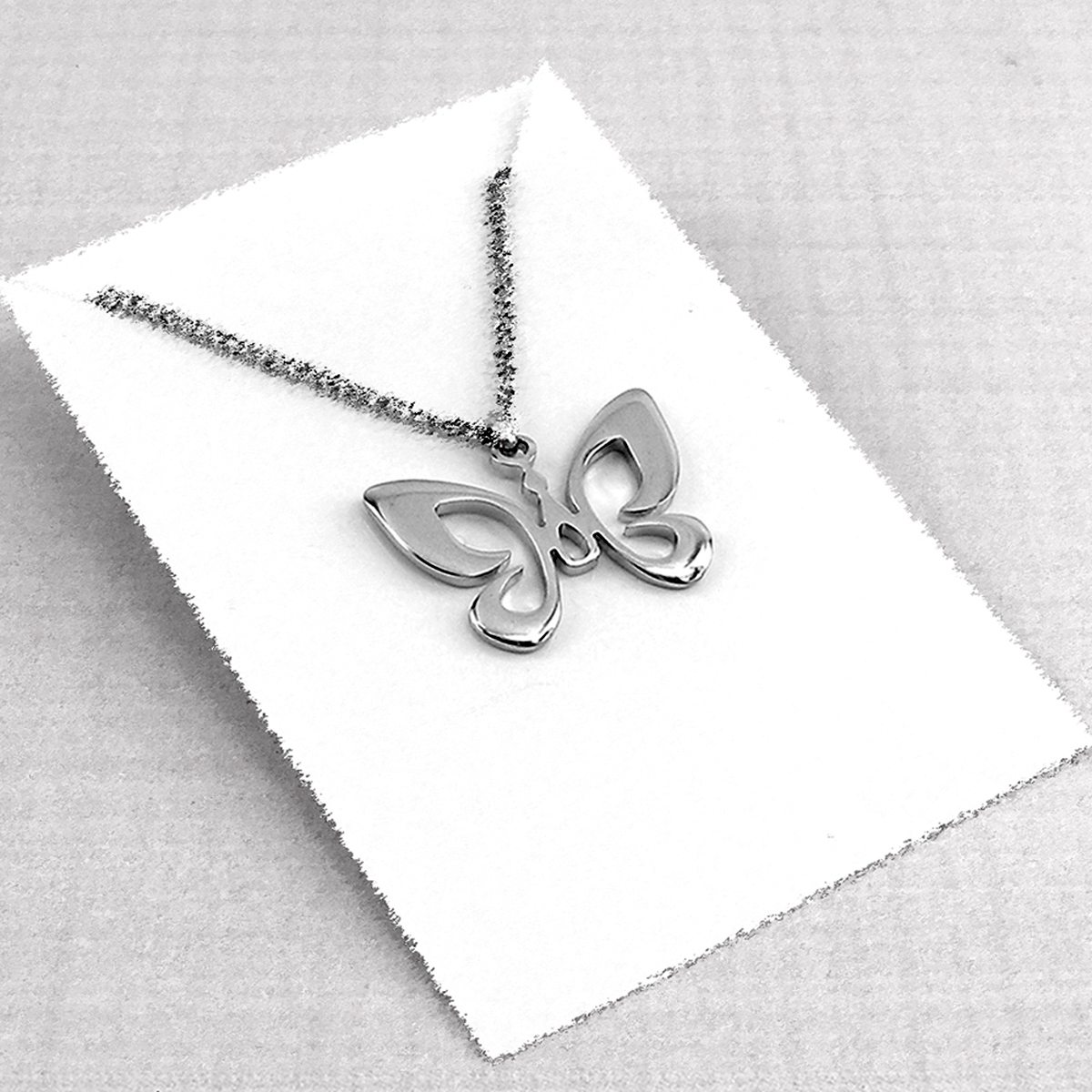 955Z Kelebek çelik kolye  19x26 mm